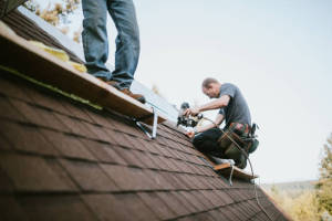 Local Roofers in California Water Service, CA